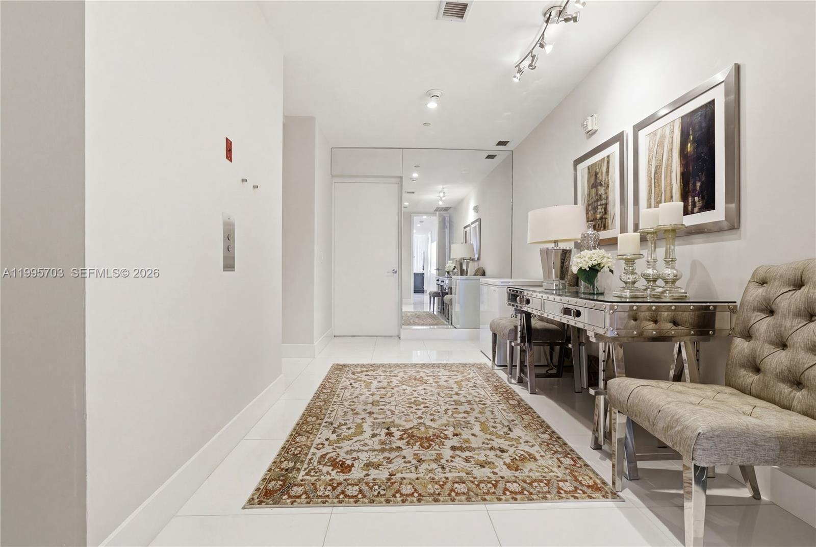 MARQUIS CONDO - Residential