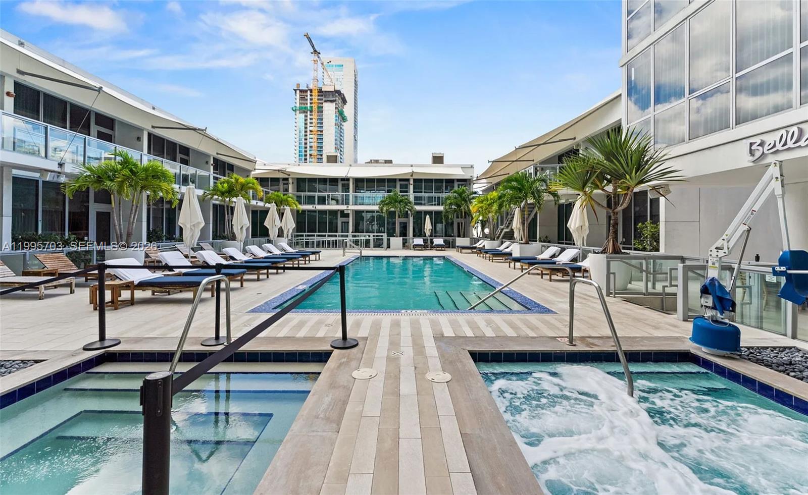 MARQUIS CONDO - Residential