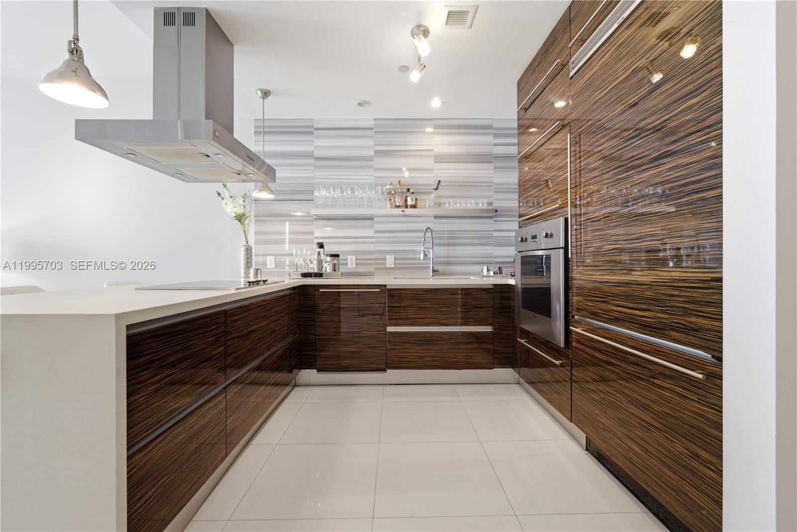 MARQUIS CONDO - Residential