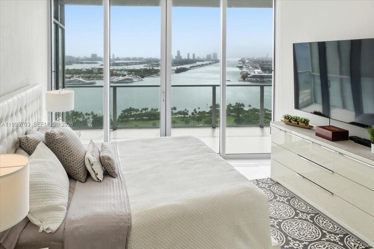MARQUIS CONDO - Residential