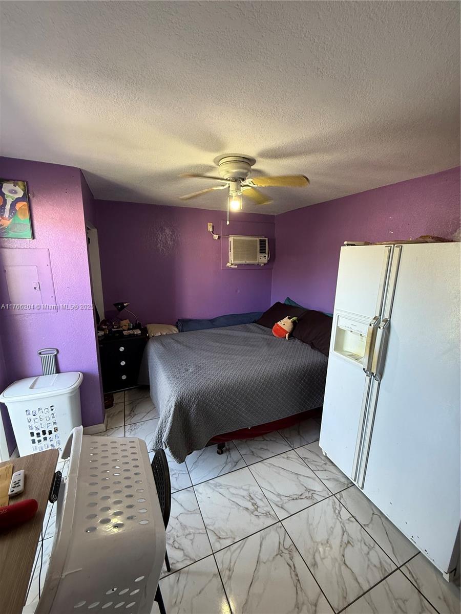 LAKE FOREST SEC 4 - Residential