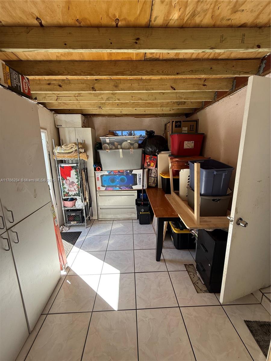 LAKE FOREST SEC 4 - Residential