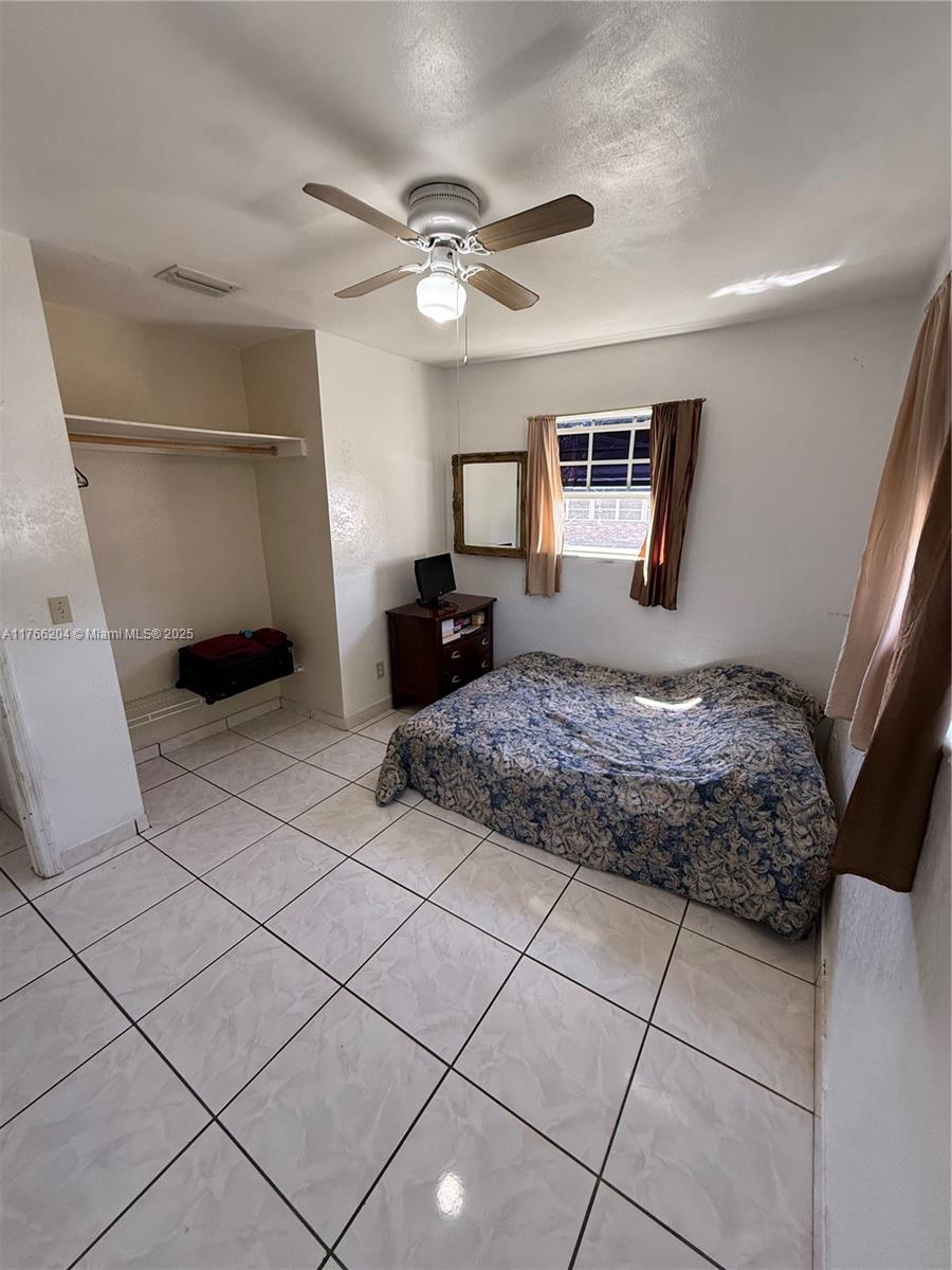 LAKE FOREST SEC 4 - Residential