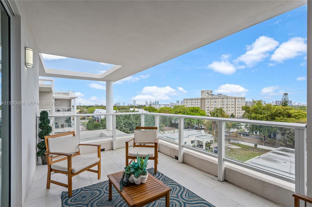 Photo of 1850 Monroe St #308, Hollywood, FL 33020 (MLS # A11990688)