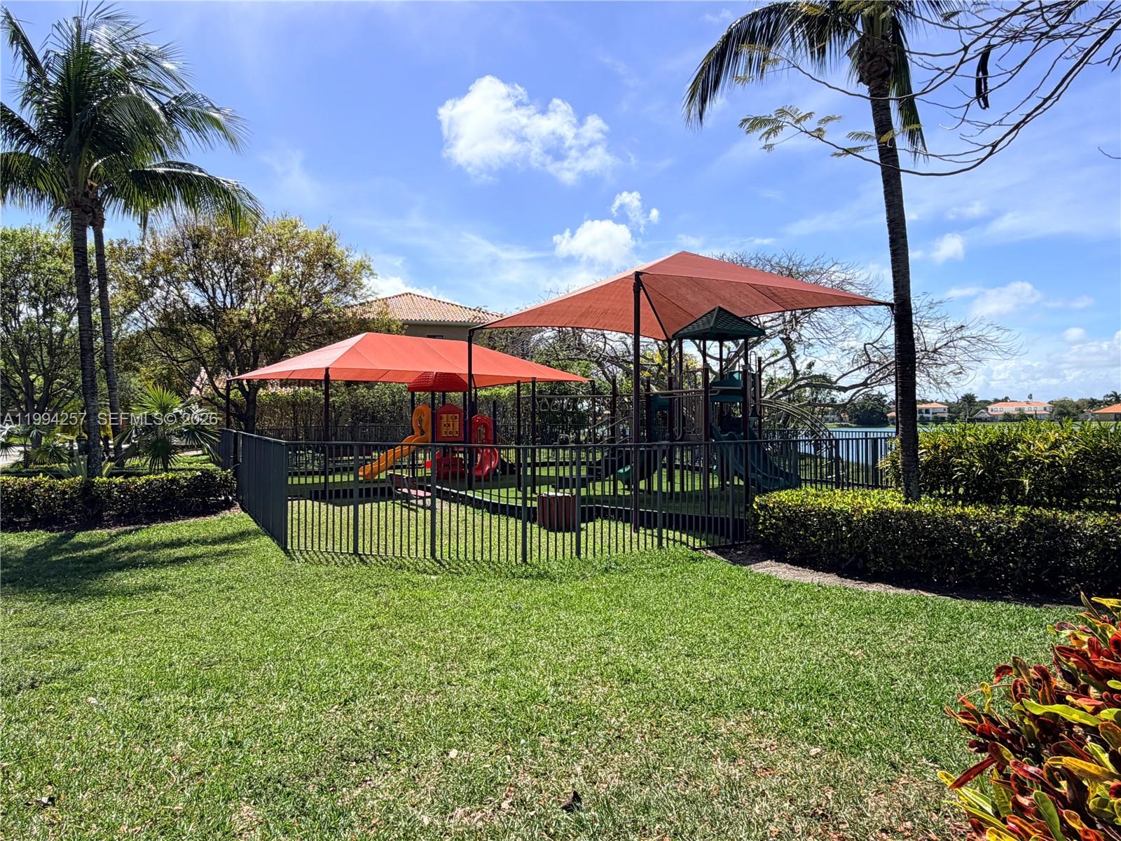CUTLER CAY - Residential