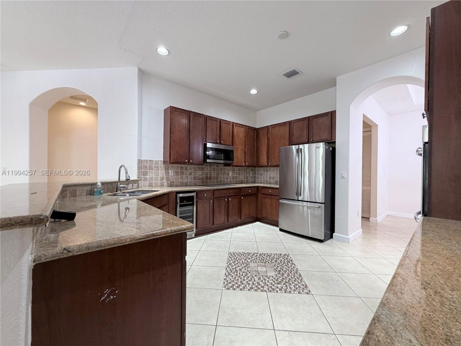 CUTLER CAY - Residential