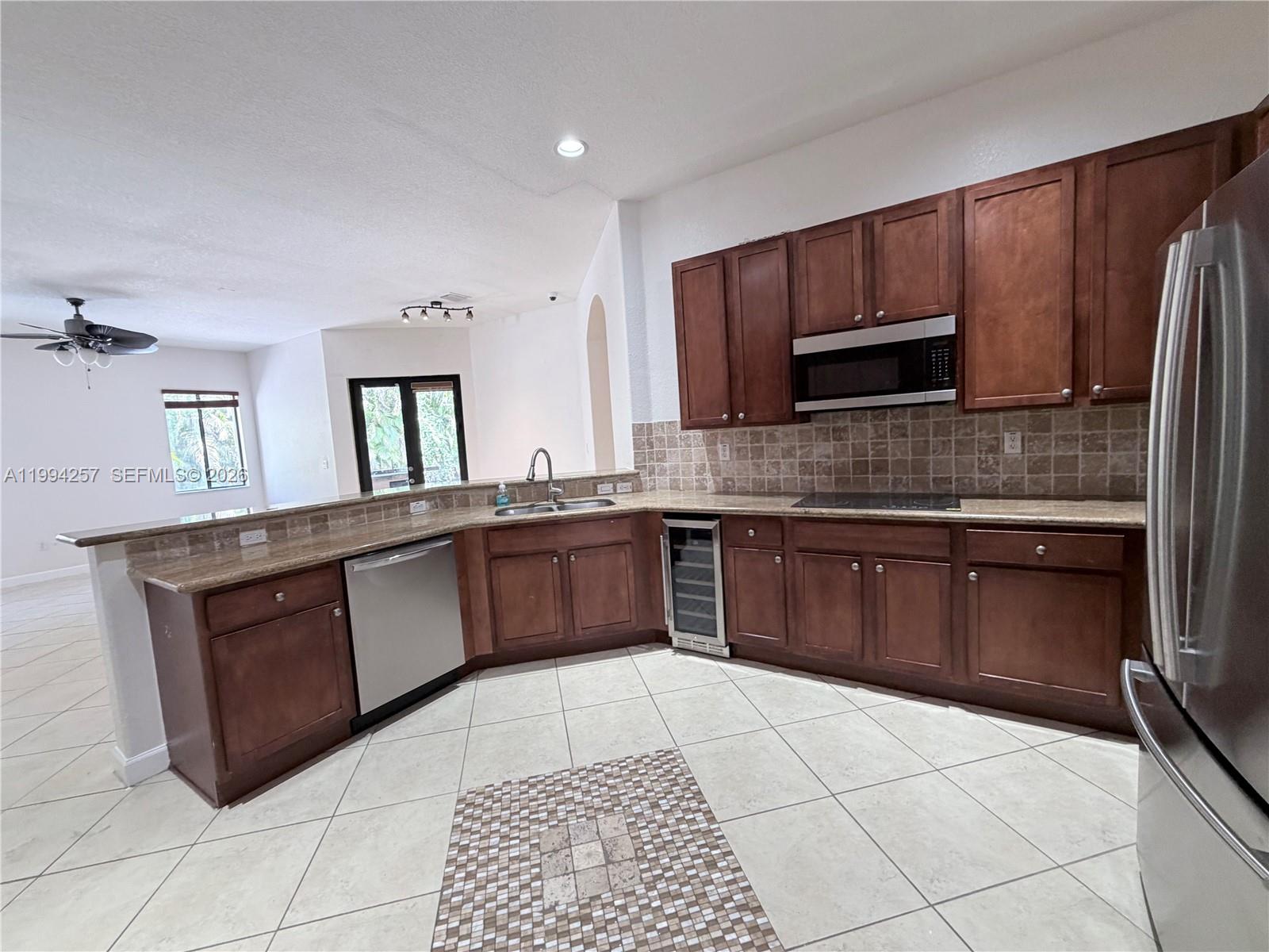 CUTLER CAY - Residential