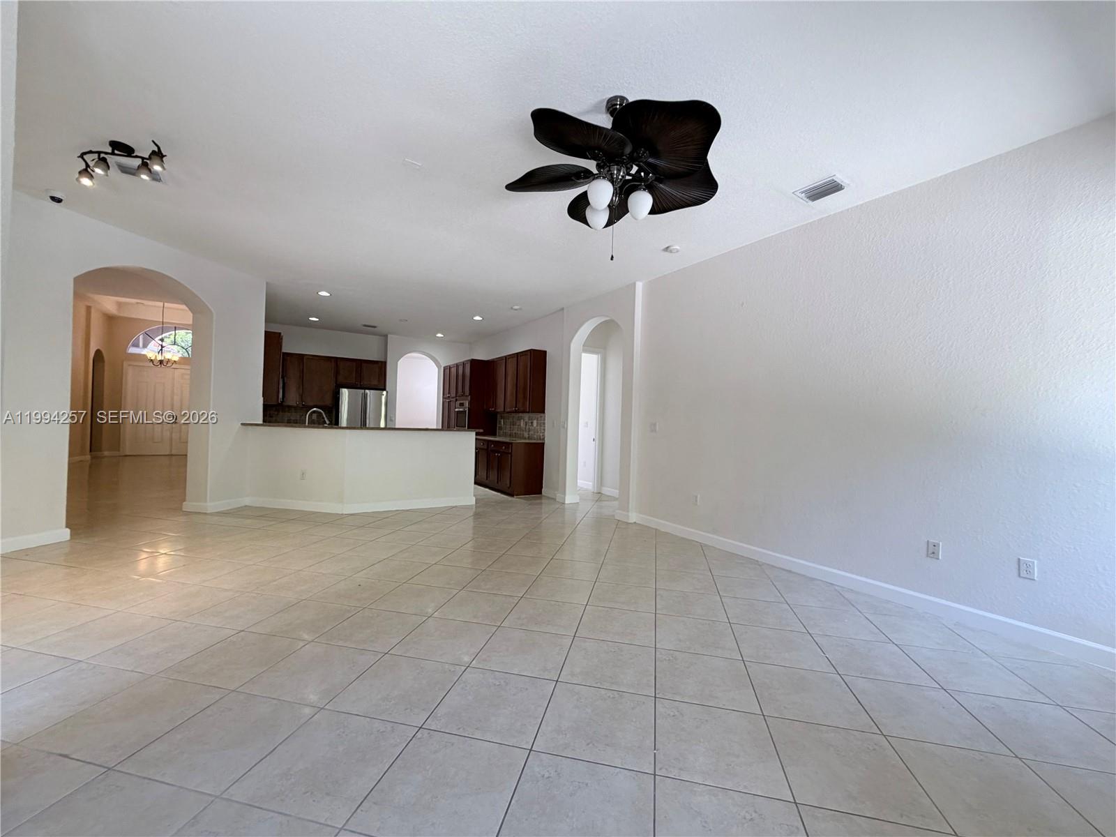 CUTLER CAY - Residential