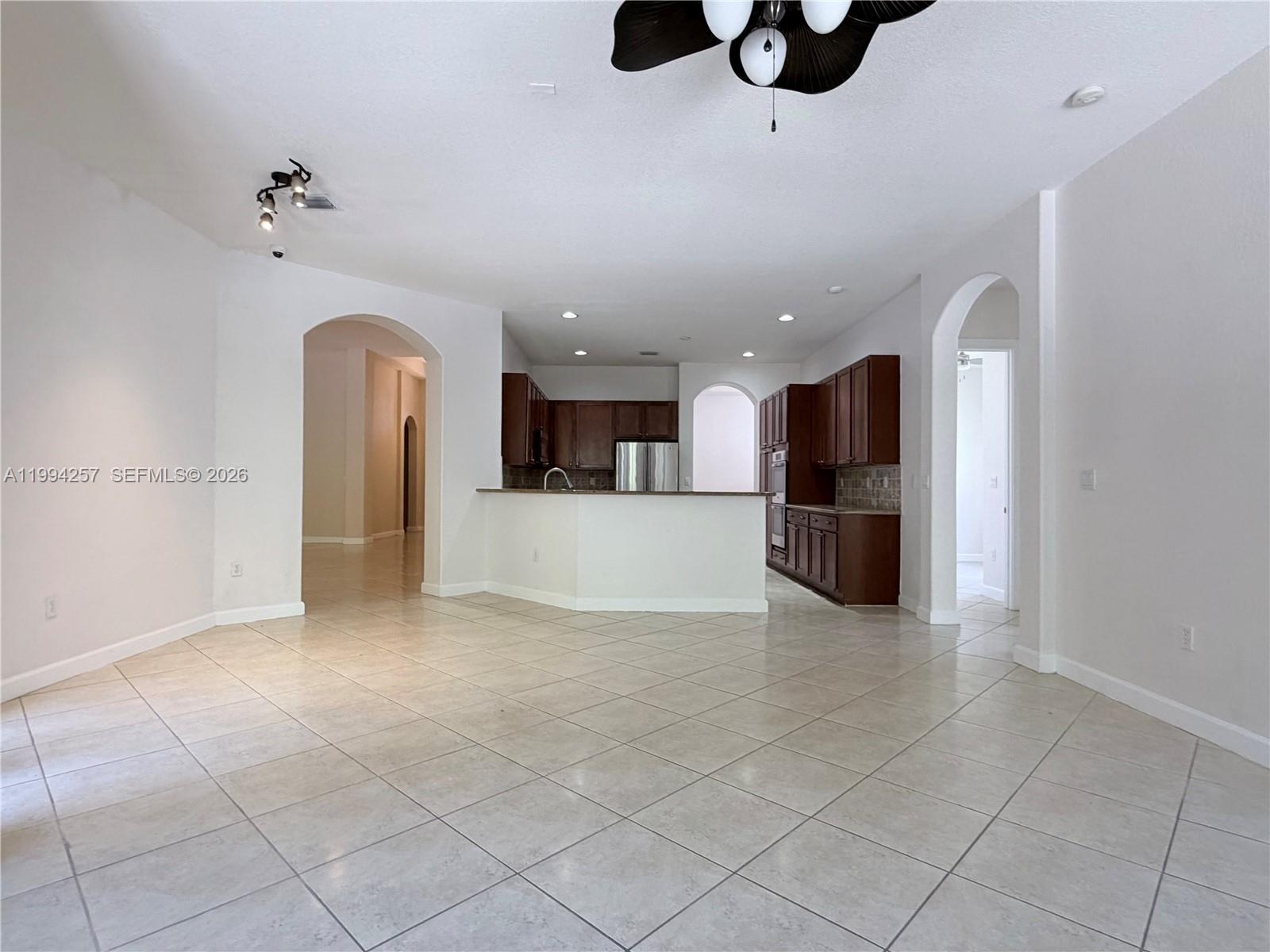CUTLER CAY - Residential
