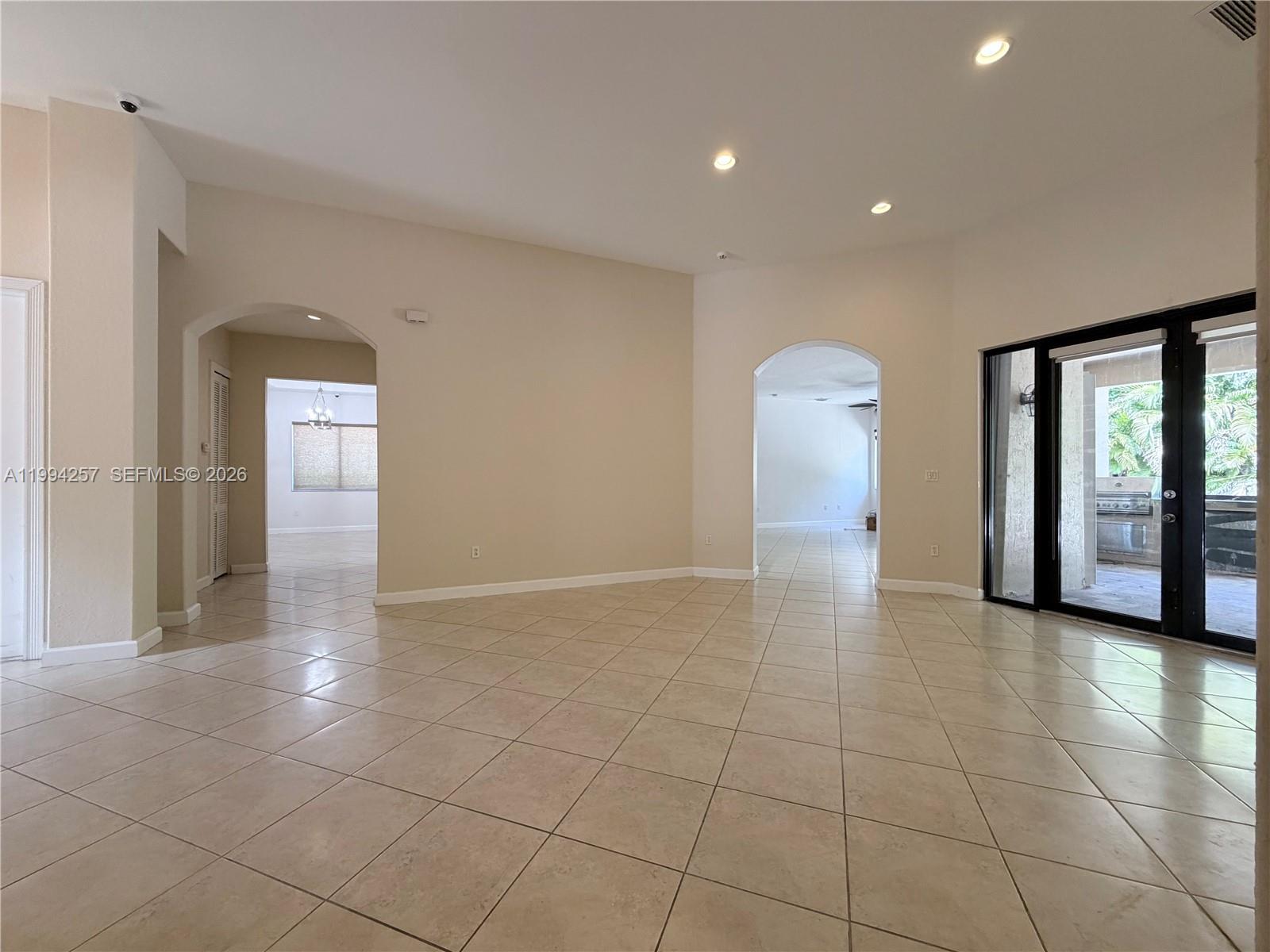 CUTLER CAY - Residential