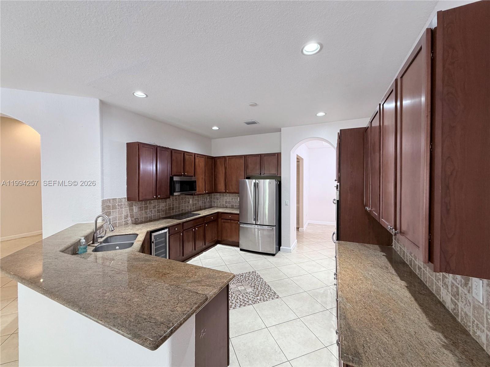 CUTLER CAY - Residential