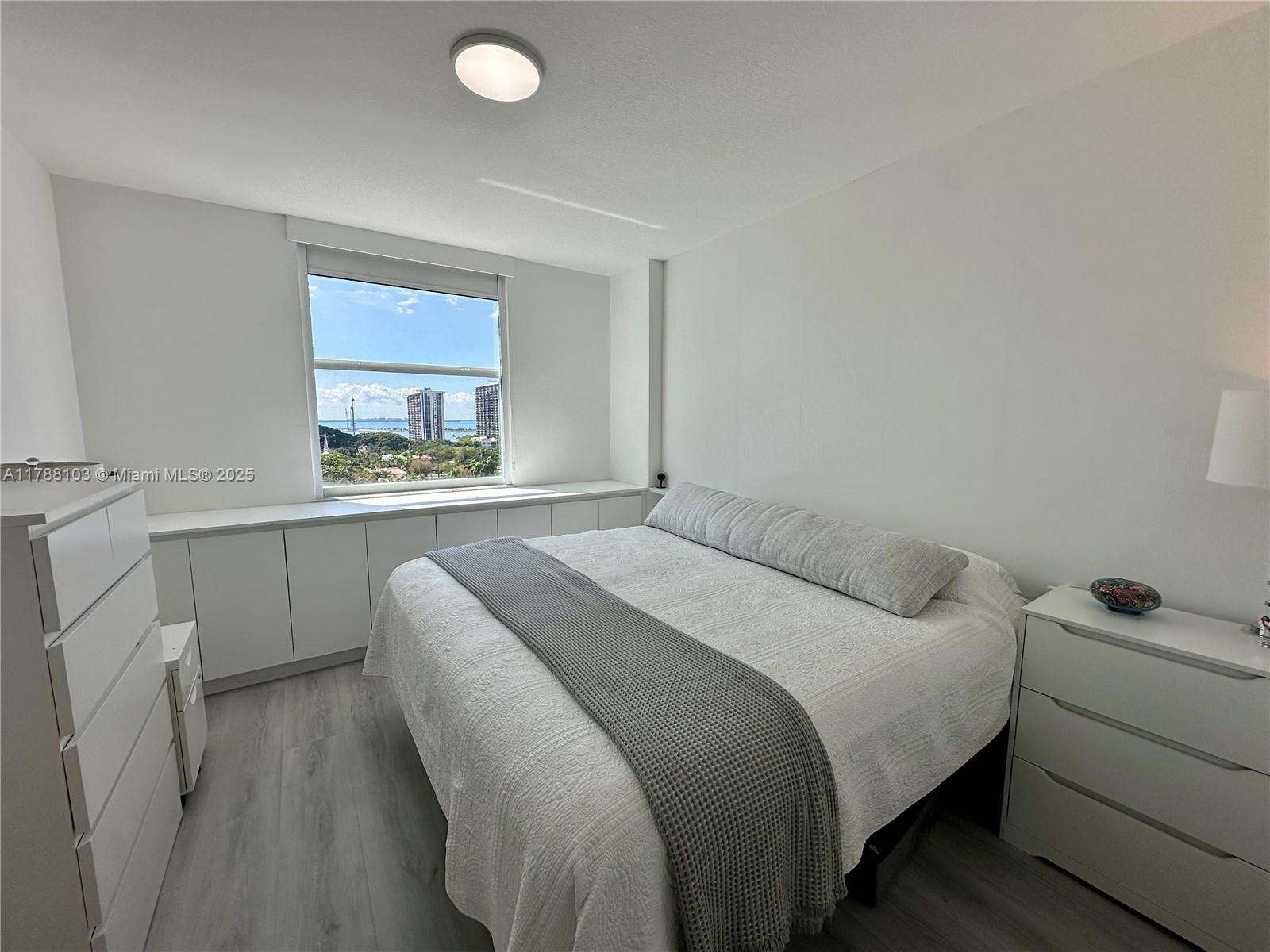 BRICKELL VIEW WEST CONDO - Residential Lease