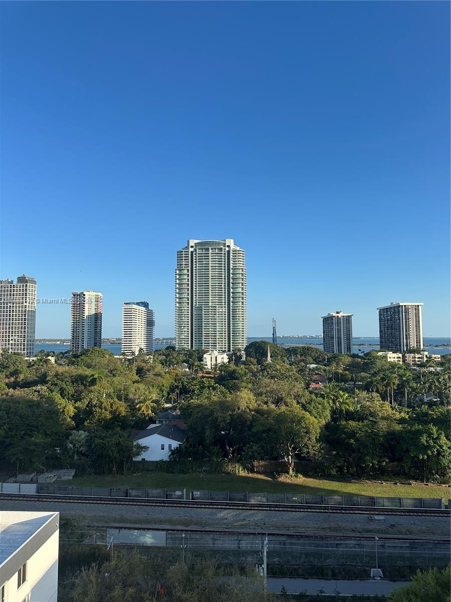 BRICKELL VIEW WEST CONDO - Residential Lease