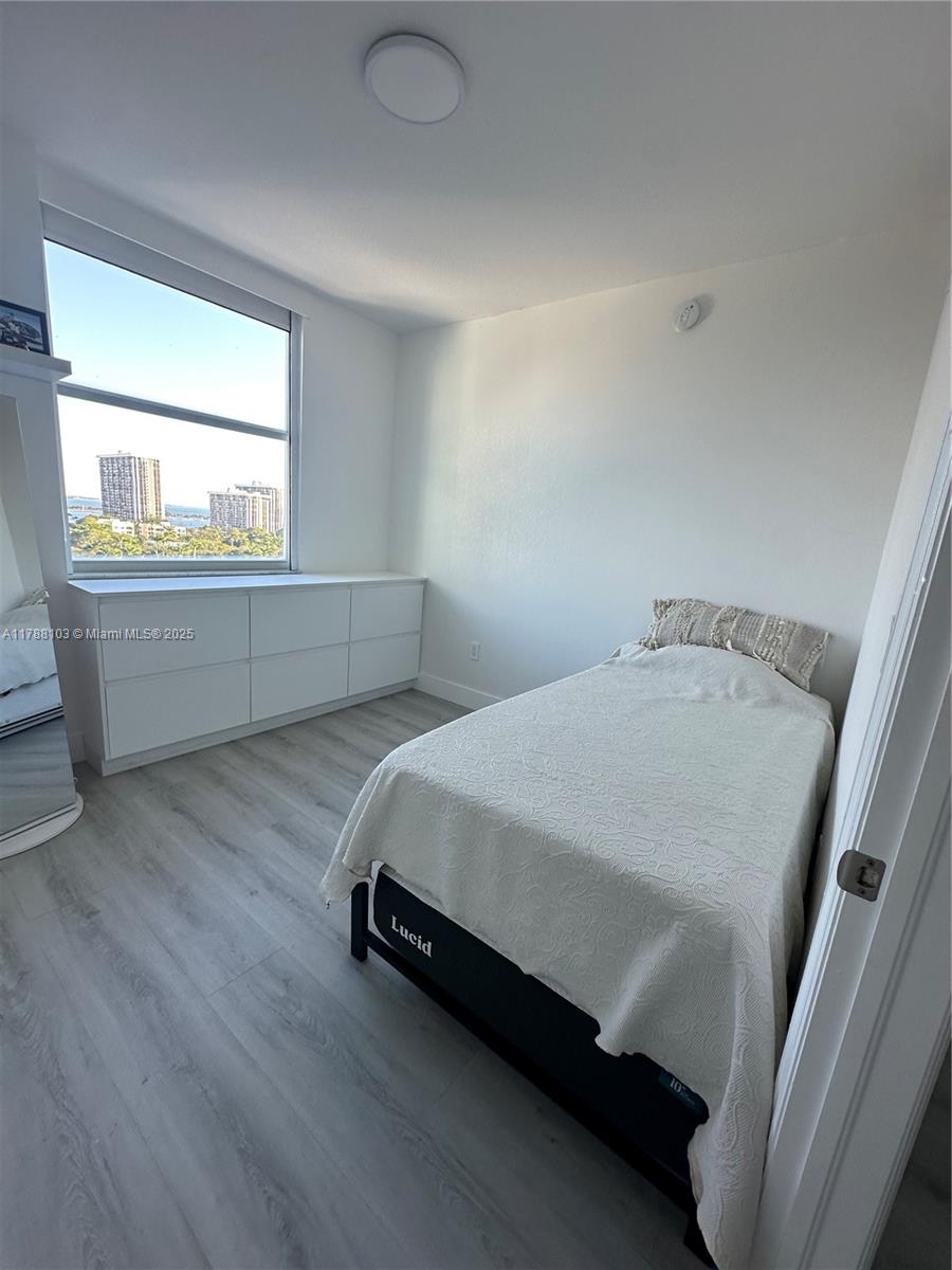 BRICKELL VIEW WEST CONDO - Residential Lease