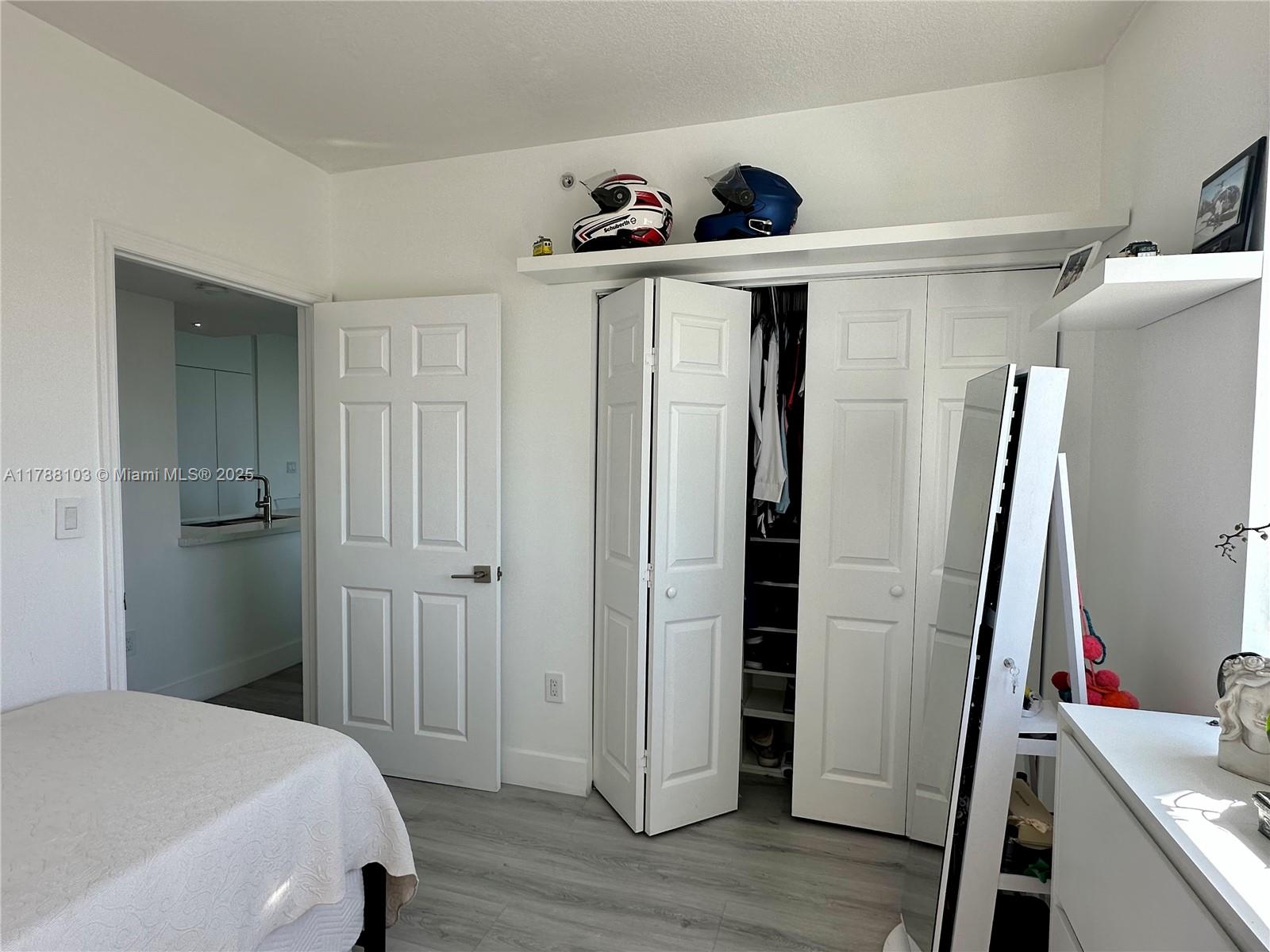 BRICKELL VIEW WEST CONDO - Residential Lease