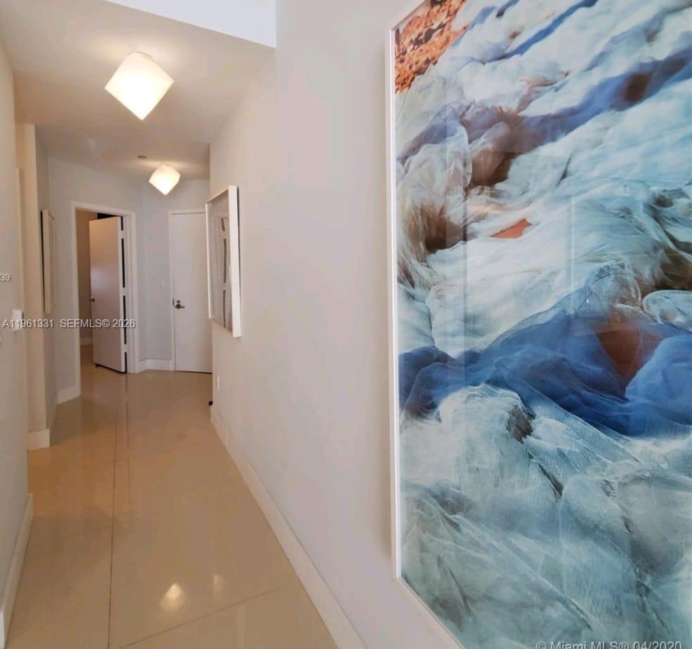 PARAMOUNT BAY CONDO - Residential