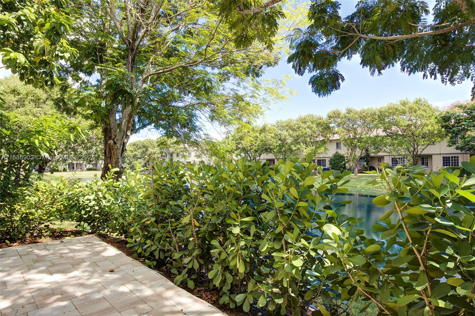 MARSH HARBOUR - Residential