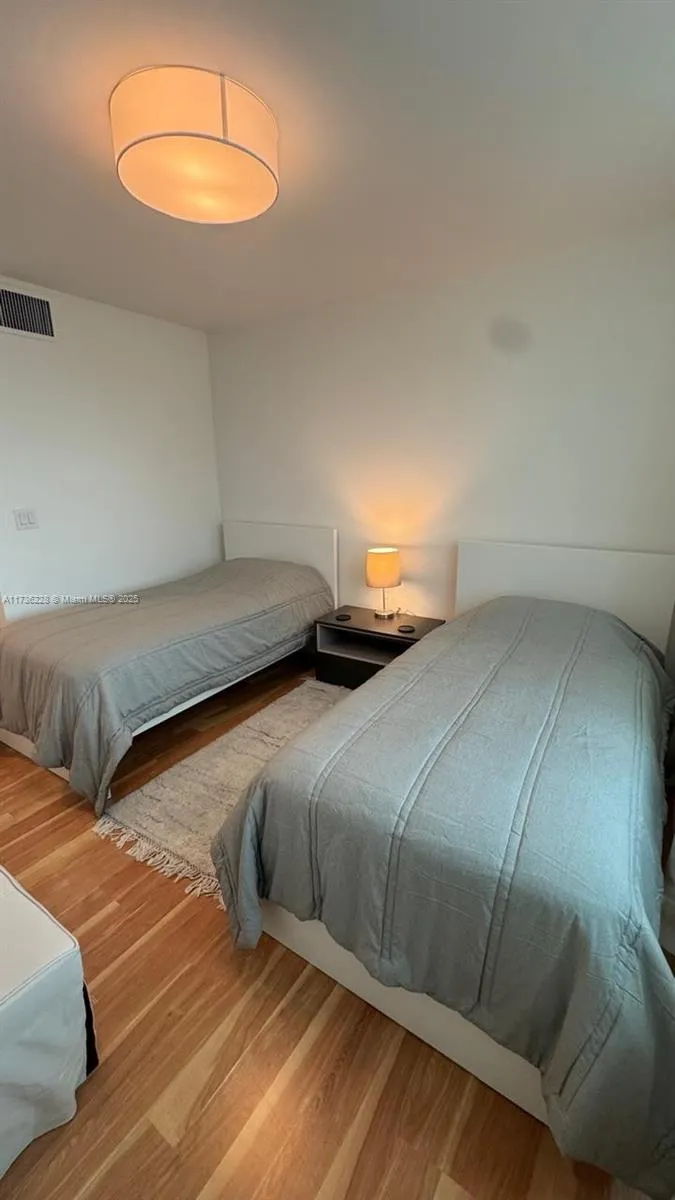 Miami, Florida 33131, United States, 2 Bedrooms Bedrooms, ,2 BathroomsBathrooms,Residential,Active,11413