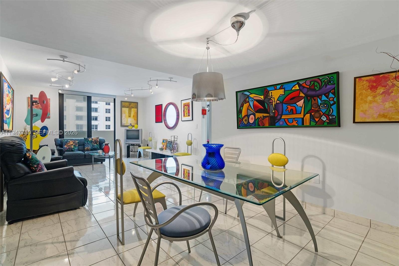 THE GEORGIAN CONDO - Residential