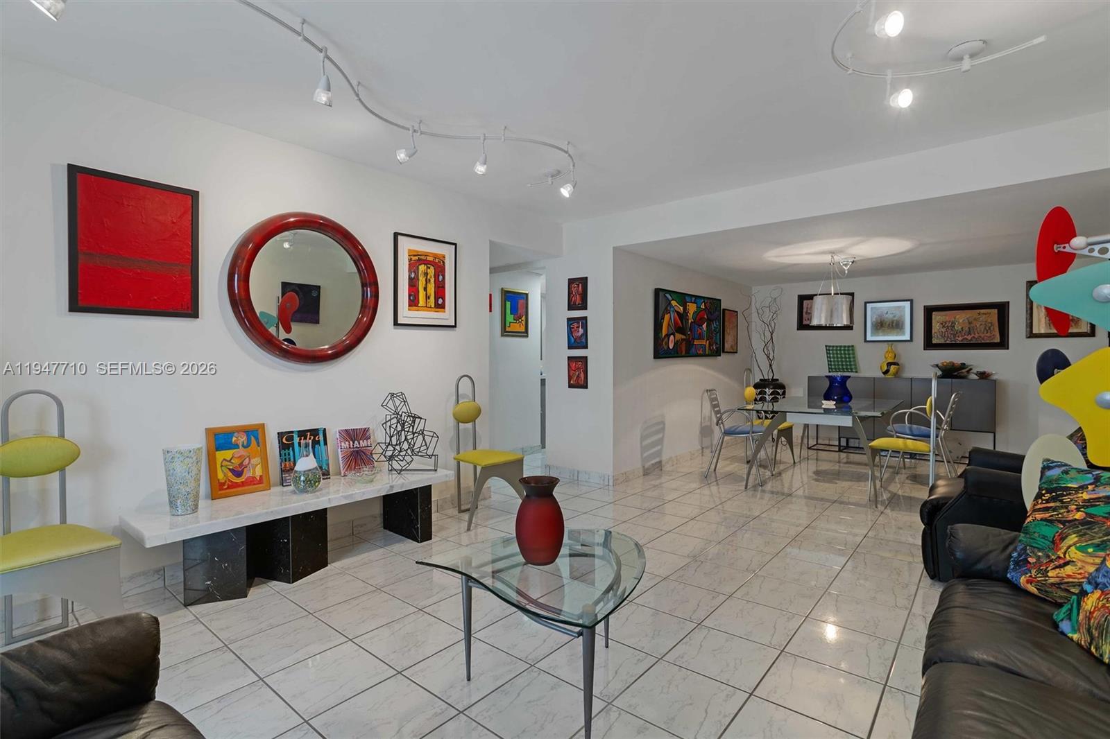 THE GEORGIAN CONDO - Residential