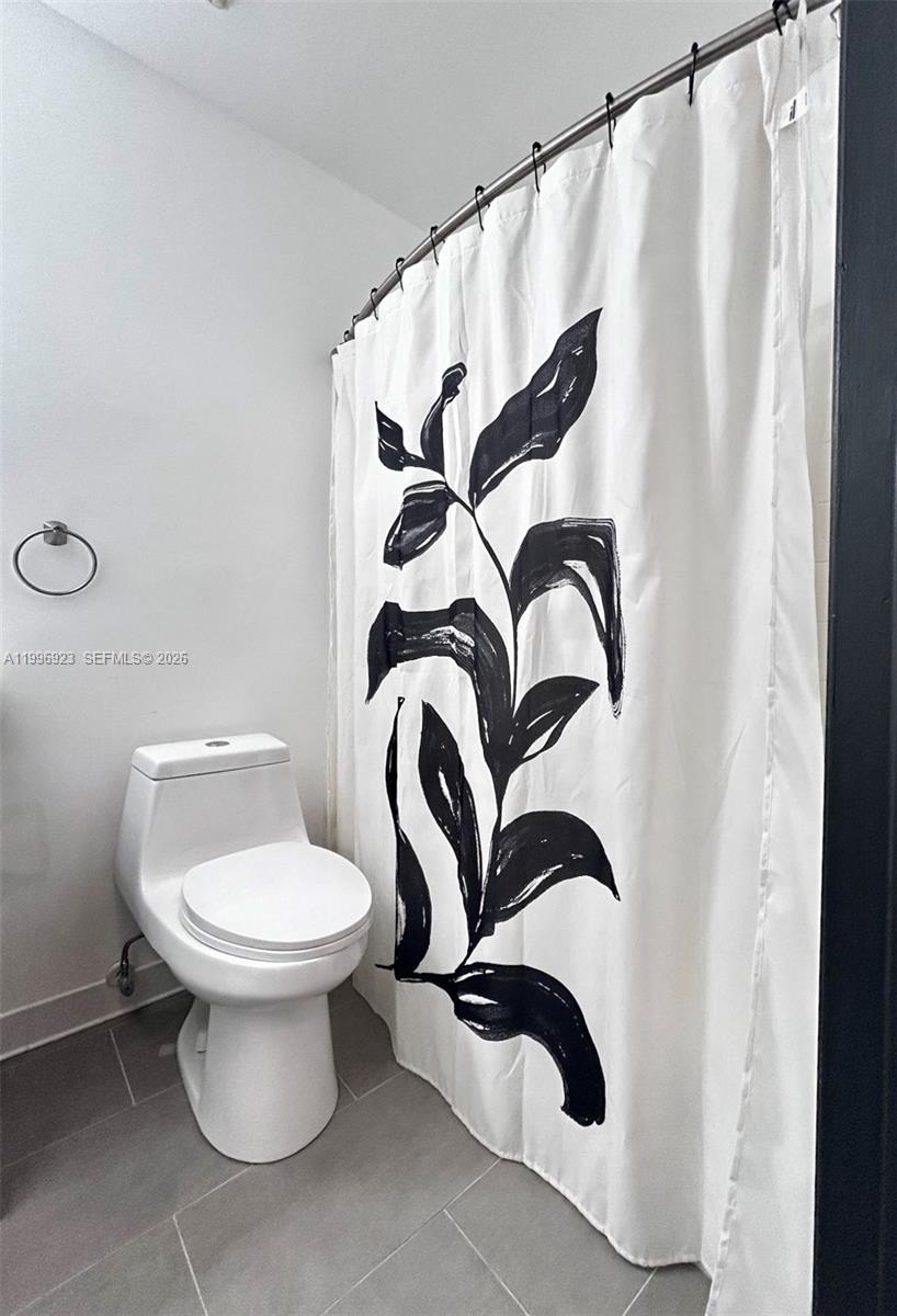 The Yorker Condo - Residential Lease