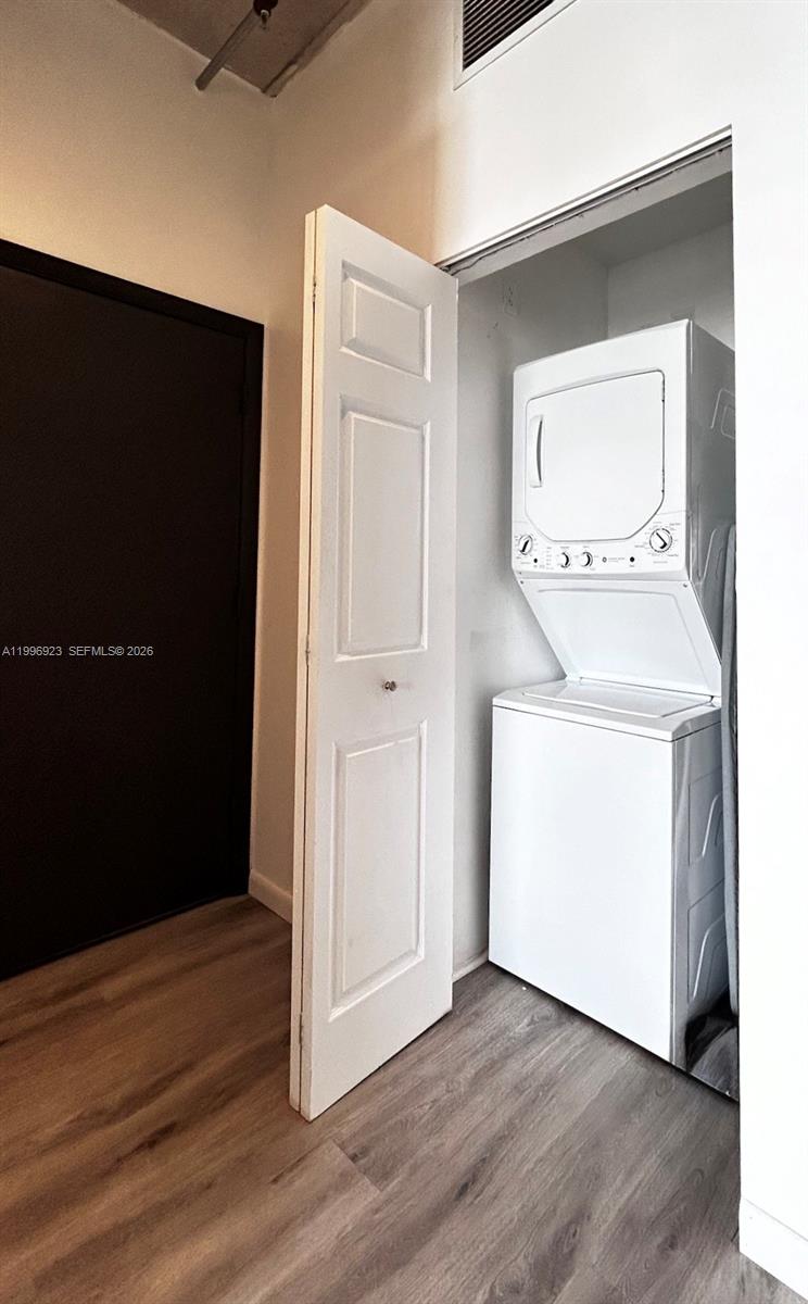 The Yorker Condo - Residential Lease