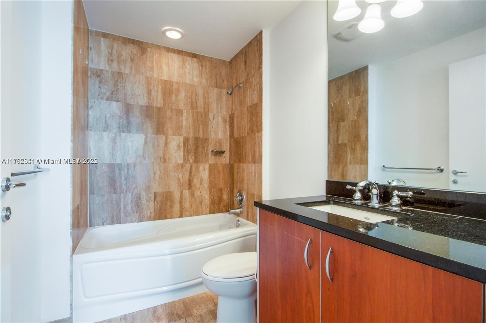 MET 1 CONDO - Residential