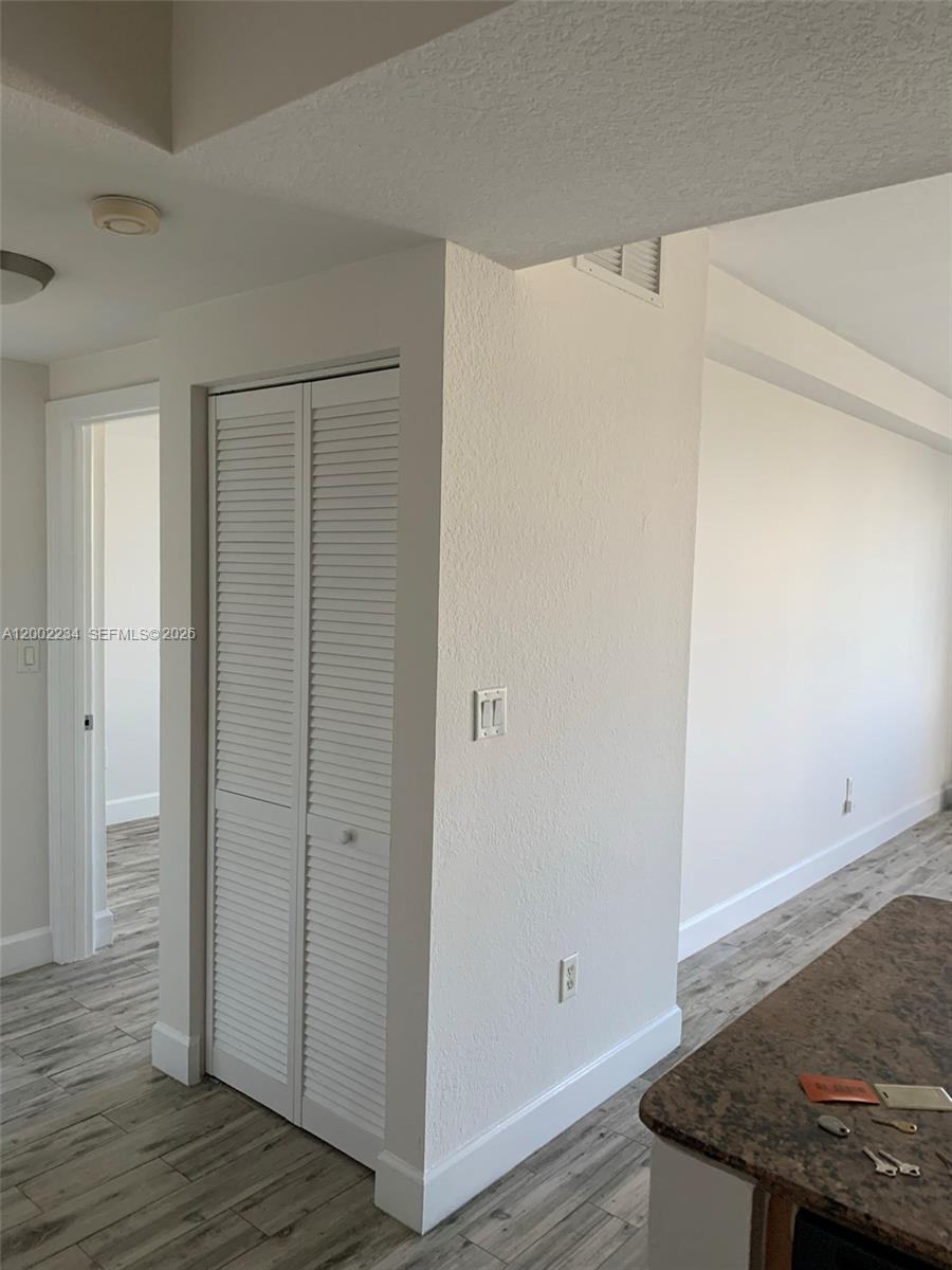 RADIUS CONDO - Residential Lease