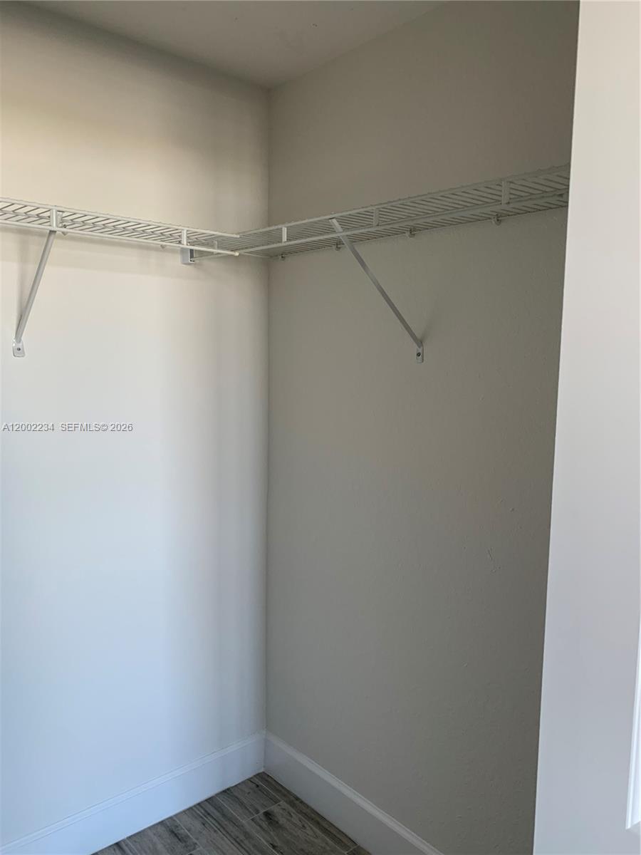 RADIUS CONDO - Residential Lease