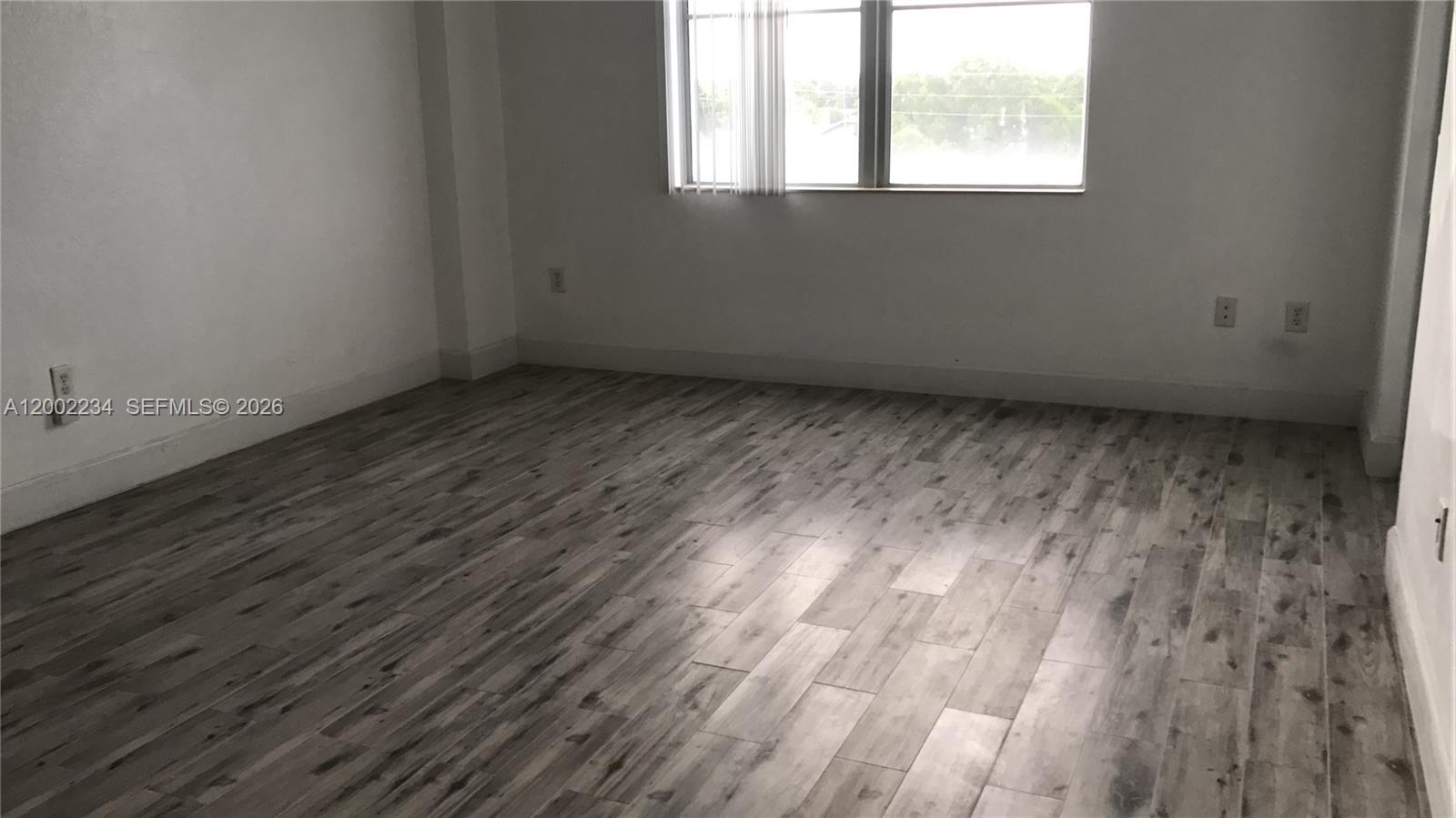 RADIUS CONDO - Residential Lease