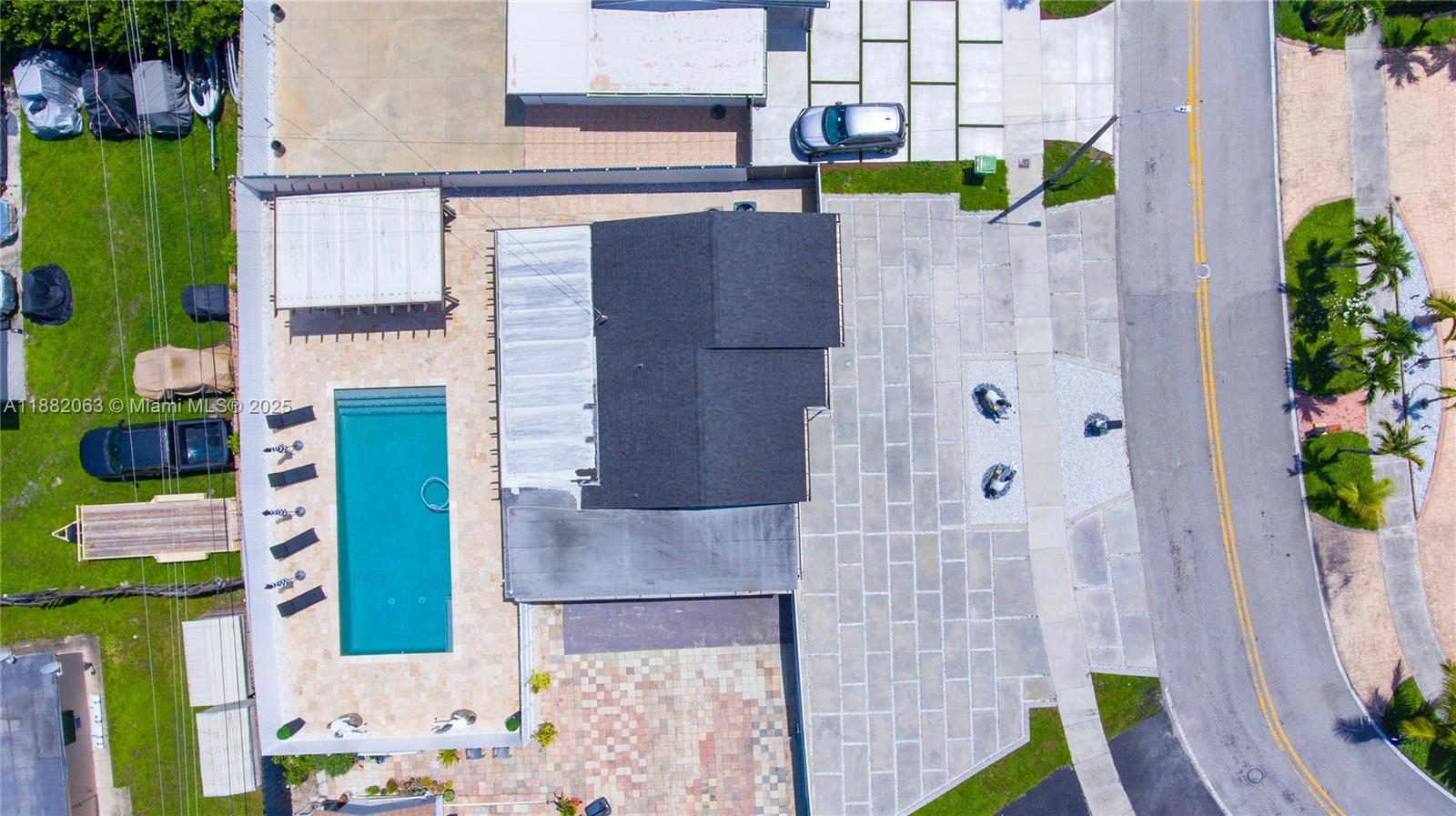 PALM SPRINGS NORTH SEC C - Residential Lease