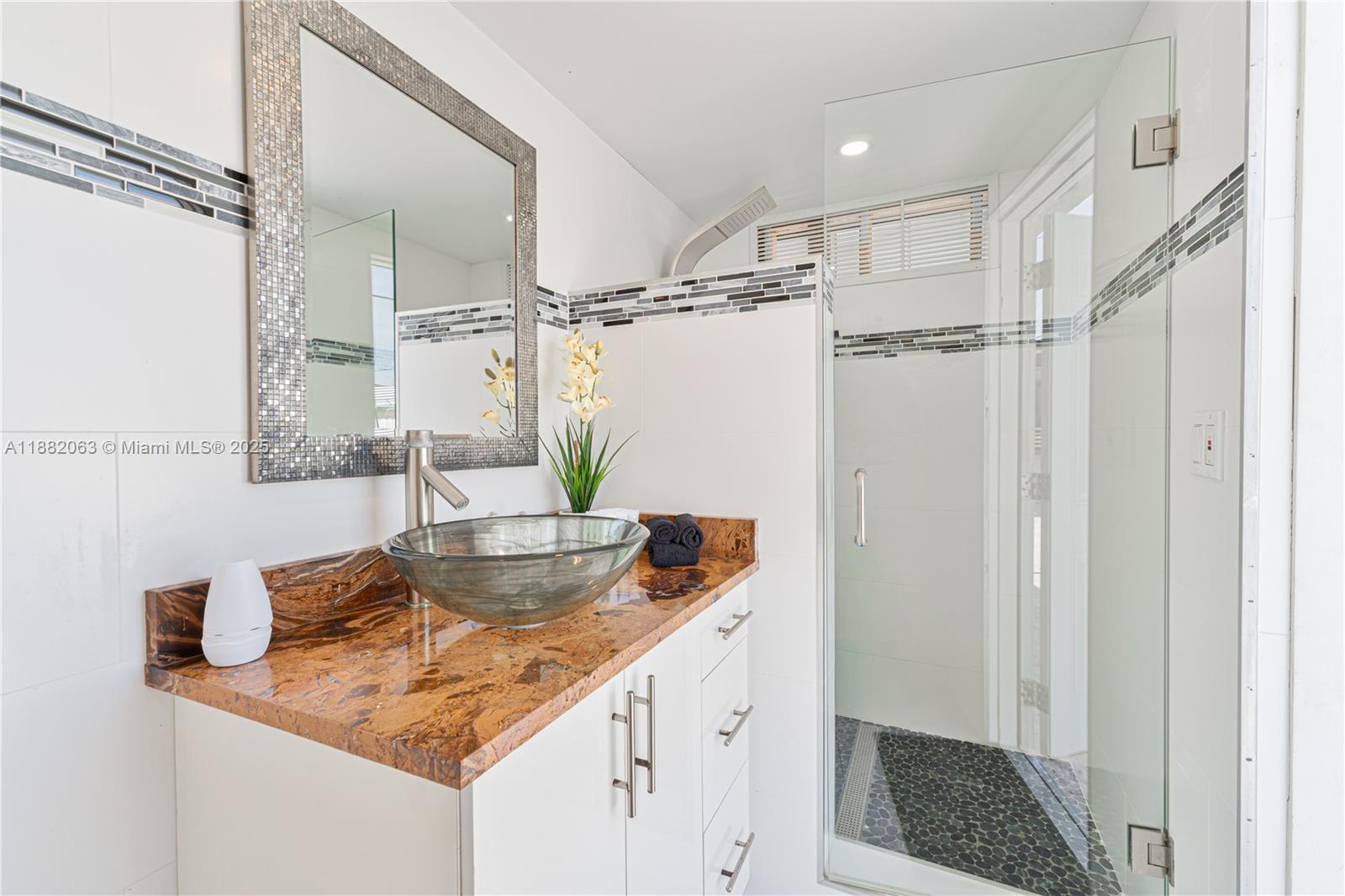 PALM SPRINGS NORTH SEC C - Residential Lease