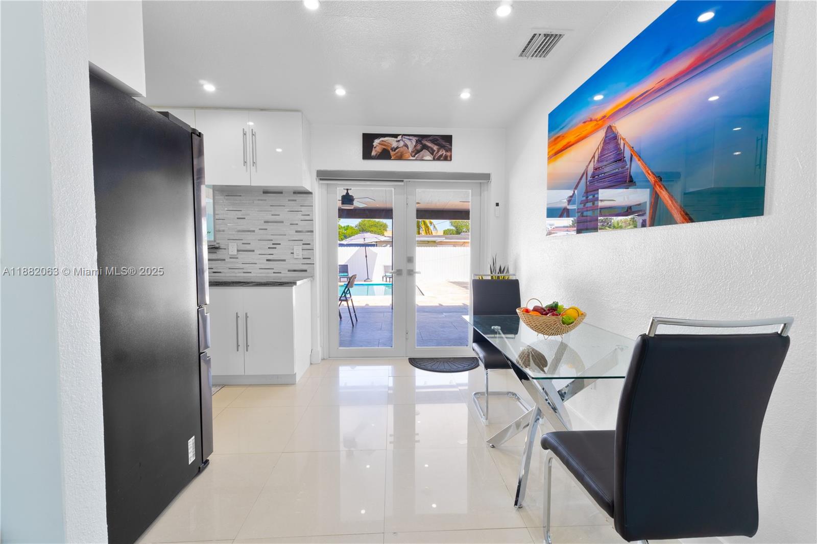 PALM SPRINGS NORTH SEC C - Residential Lease