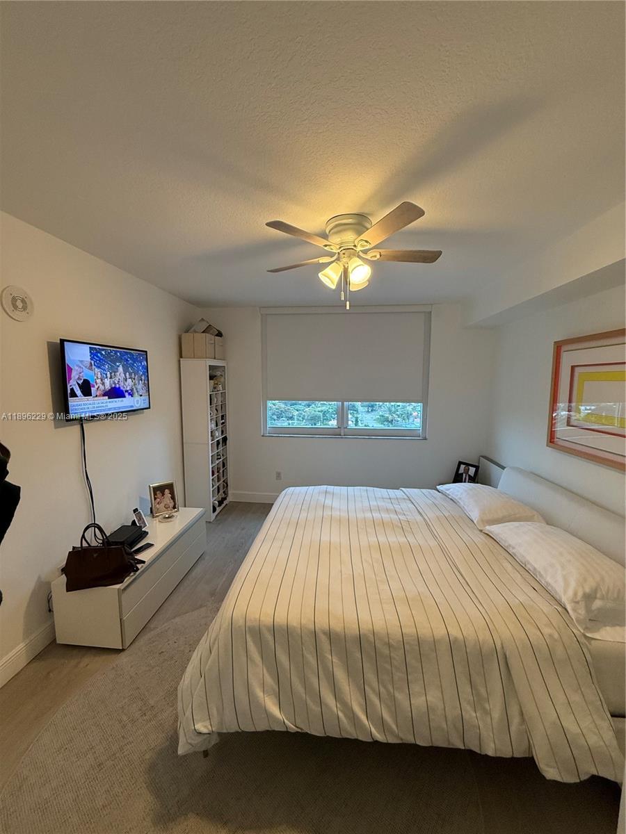 DA VINCI ON DOUGLAS CONDO - Residential