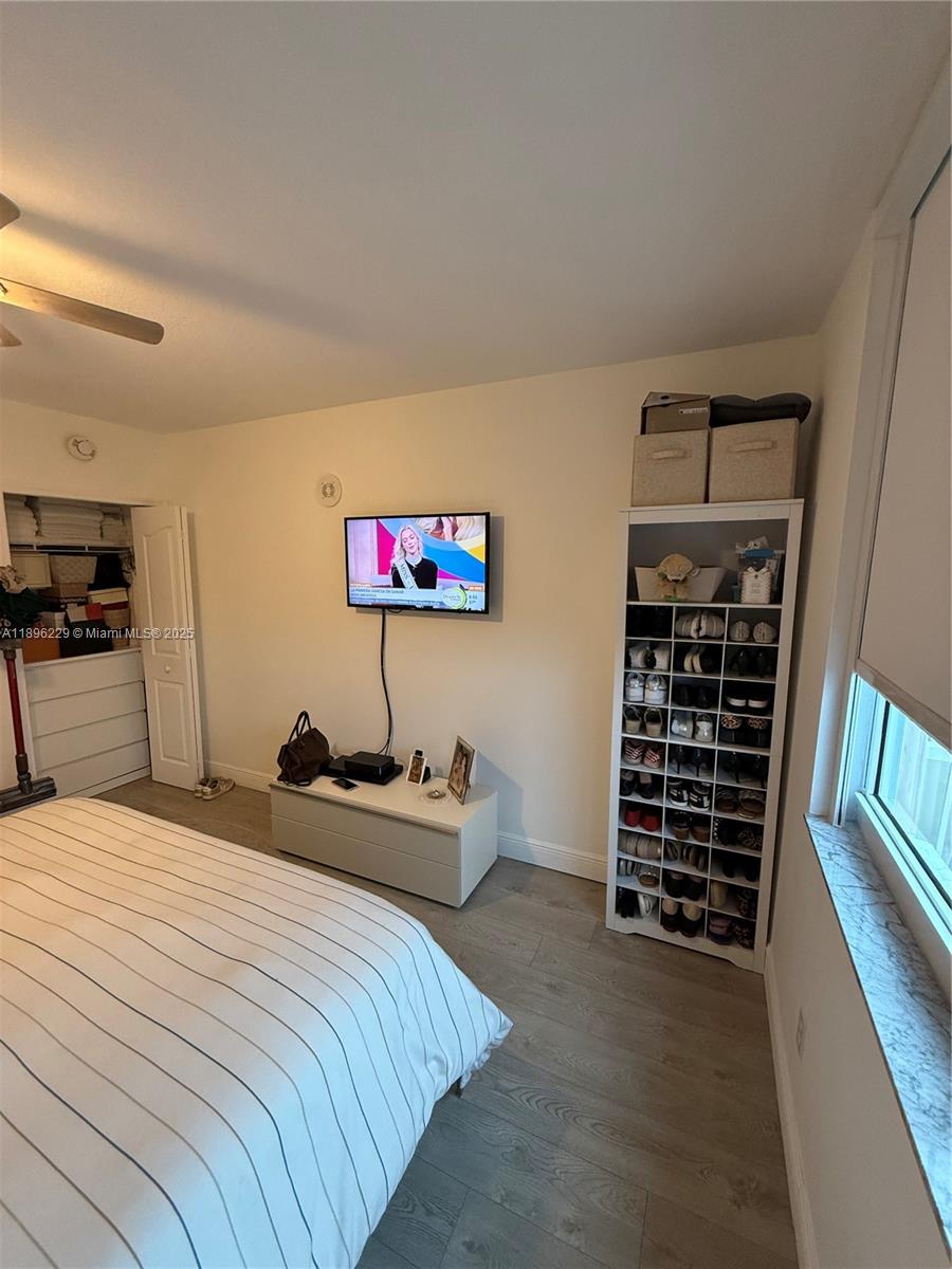 DA VINCI ON DOUGLAS CONDO - Residential