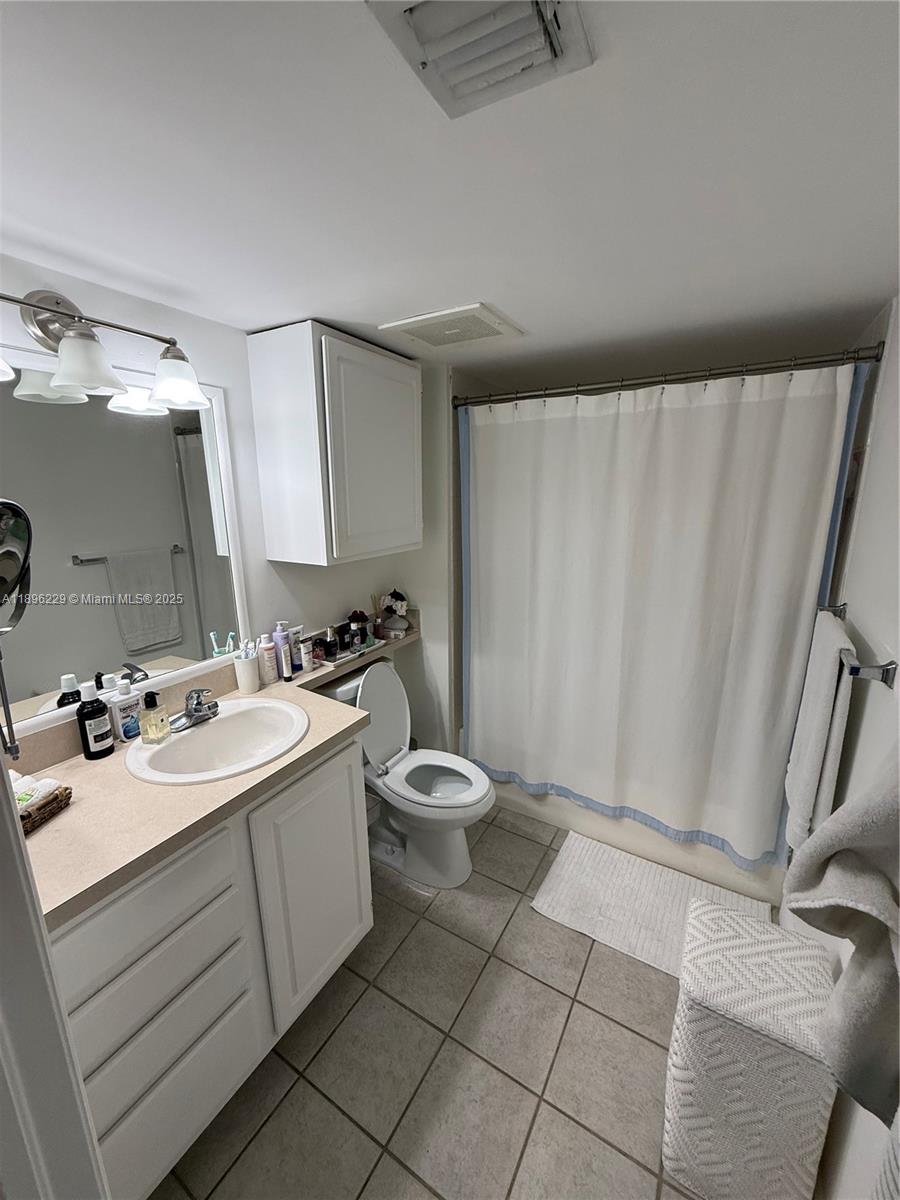 DA VINCI ON DOUGLAS CONDO - Residential