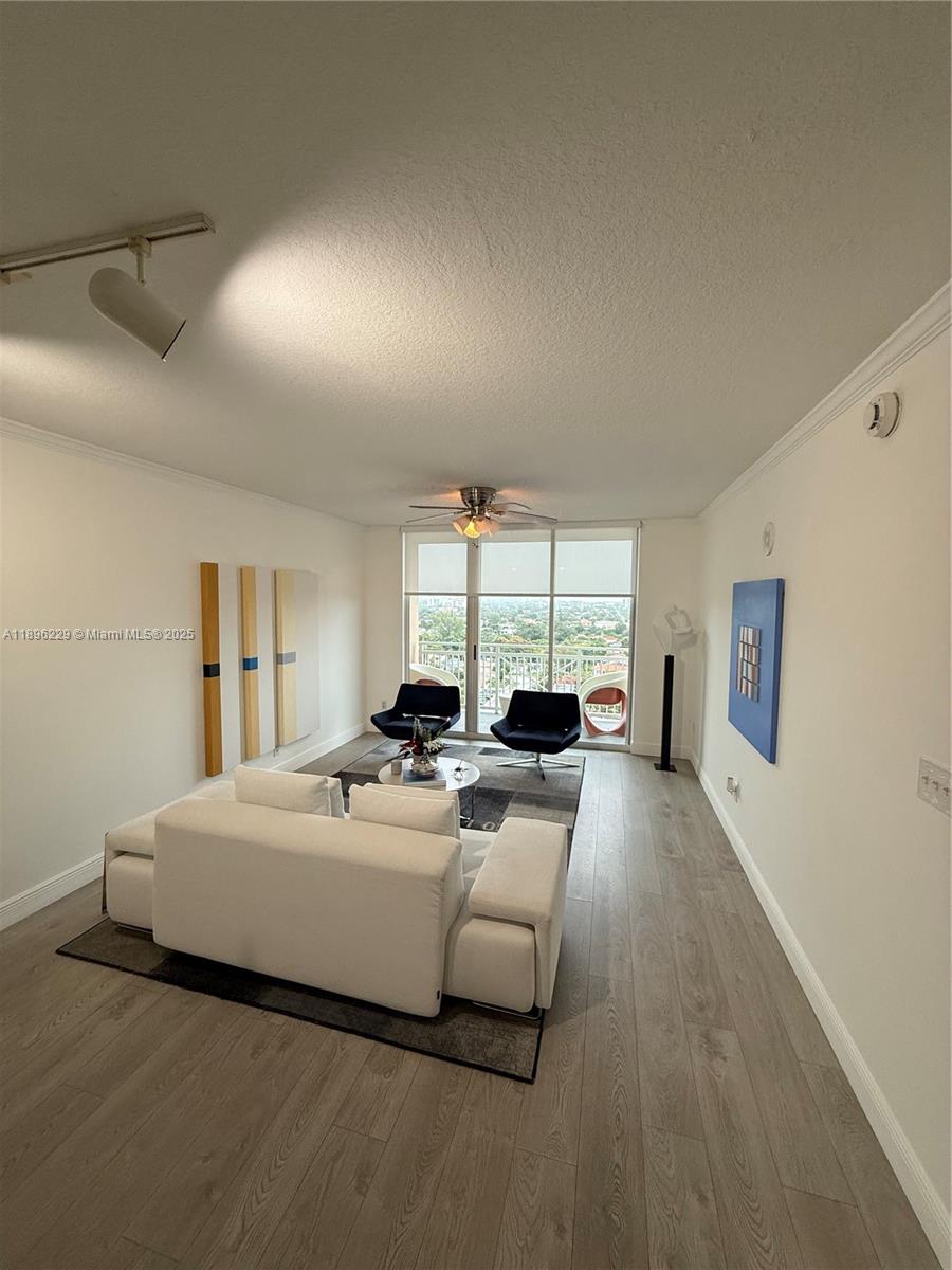 DA VINCI ON DOUGLAS CONDO - Residential