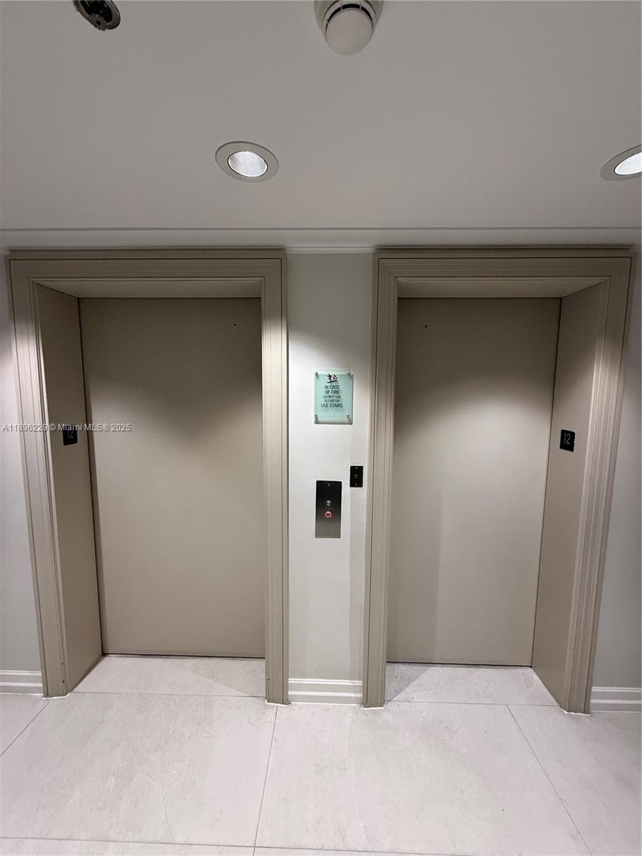 DA VINCI ON DOUGLAS CONDO - Residential
