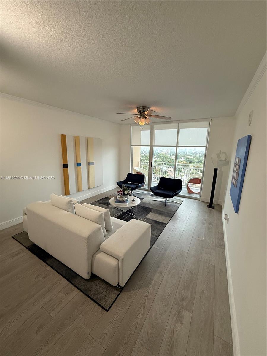 DA VINCI ON DOUGLAS CONDO - Residential