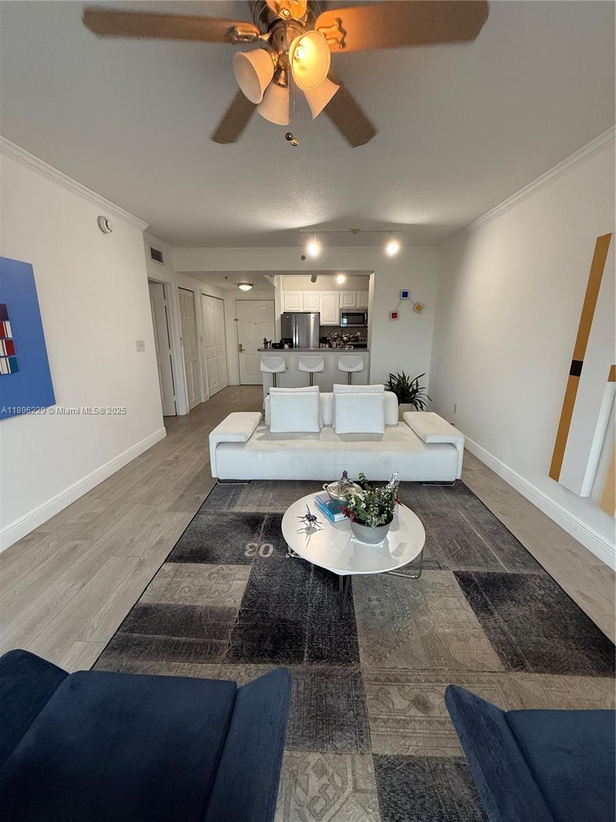 DA VINCI ON DOUGLAS CONDO - Residential