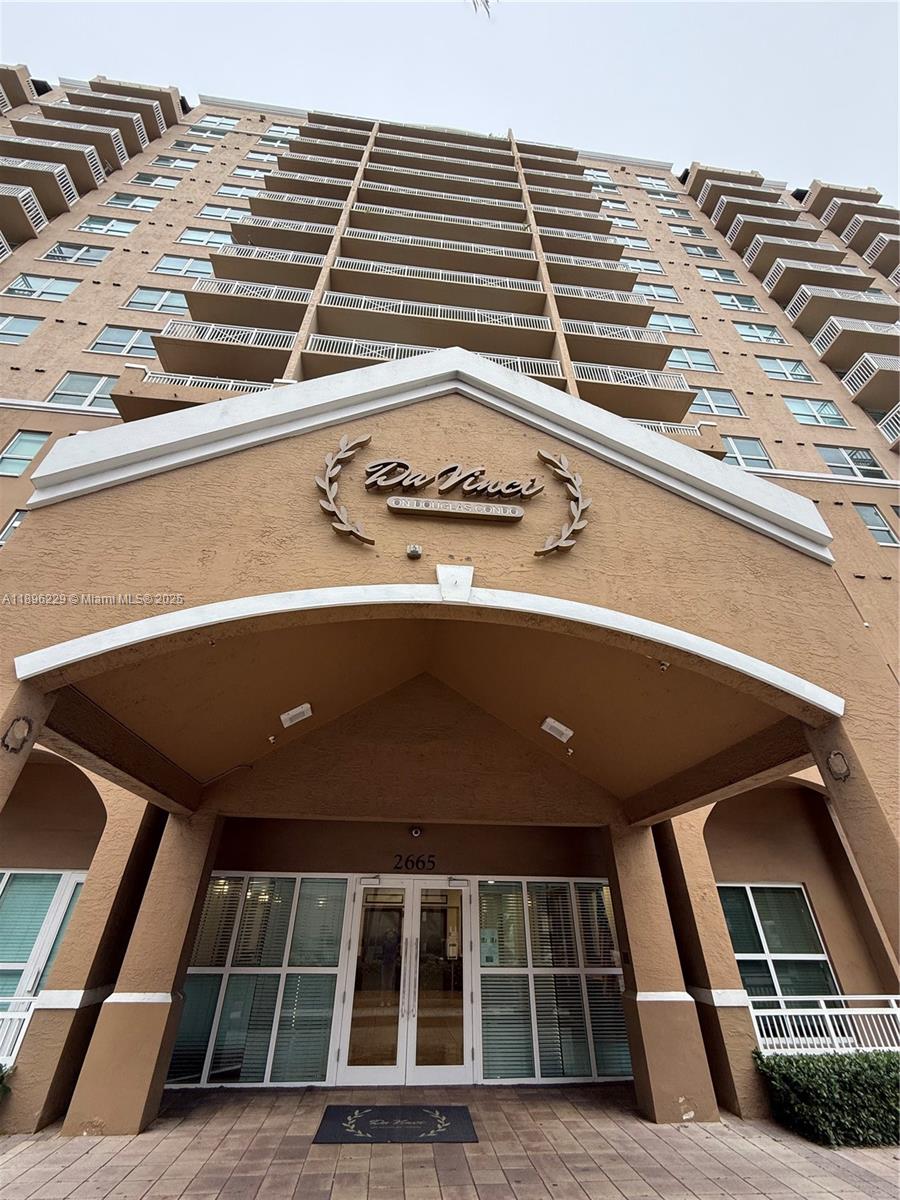 DA VINCI ON DOUGLAS CONDO - Residential