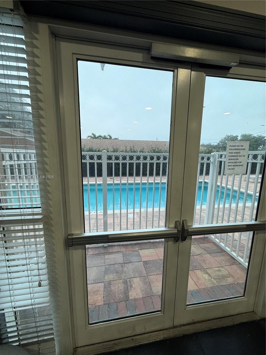 DA VINCI ON DOUGLAS CONDO - Residential