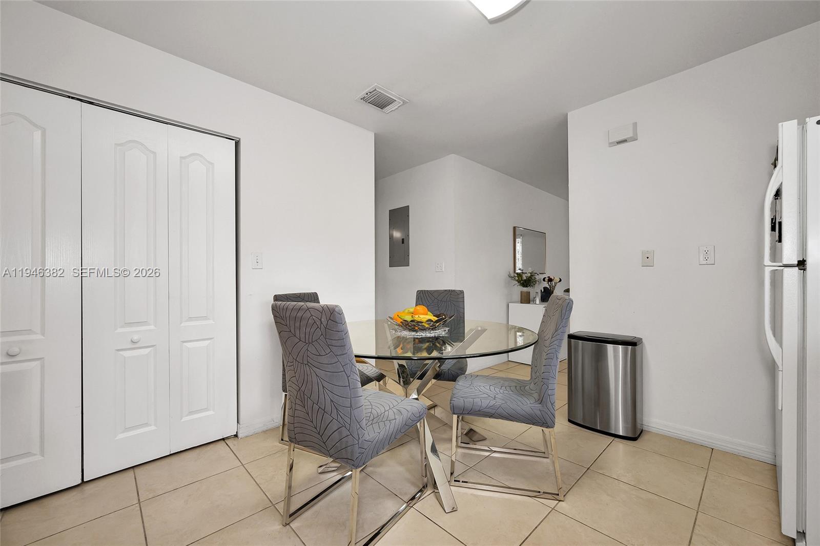 CORAL WAY PK SEC D - Residential Income