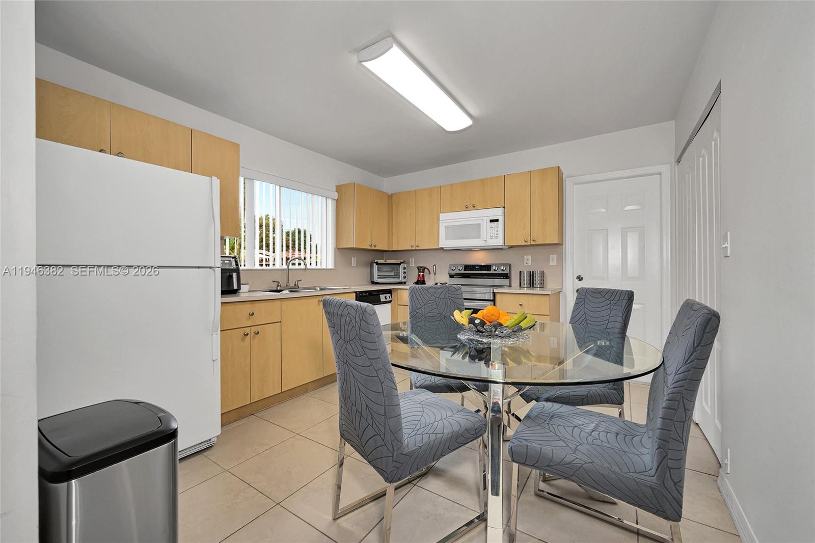 CORAL WAY PK SEC D - Residential Income