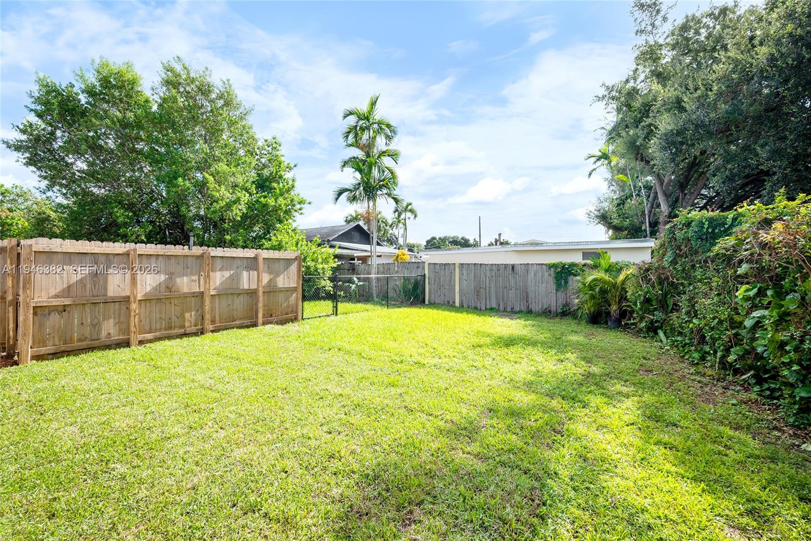 CORAL WAY PK SEC D - Residential Income