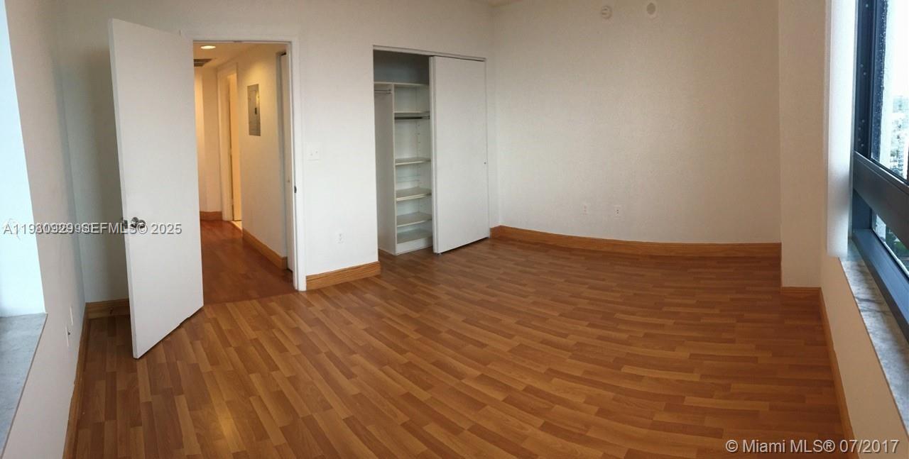 THE WAVERLY AT SOUTH BEAC - Residential