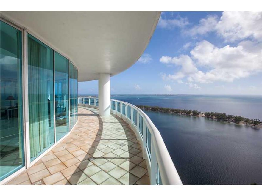 RARELY OFFERED PENTHOUSE AT EXCLUSIVE BRISTOL TOWER ON 39TH FLR. ONLY 5 OF THIS RESIDENCE TYPE IN WHOLE BUILDING. PRIVATE ELEVATOR ENTRY, REMARKABLE UNOBSTRUCTED BAY AND CITY VIEWS FROM ENTIRE UNIT. ORIGINAL 4 BD FLOORPLAN CONVERTED TO 3BD + MAID'S RM/OFF ICE W/ EXPANSIVE MASTER SUITE & HIS & HERS BATHS. WRAPAROUND BALCONY, MARBLE FLOORS. GOURMET KITCHEN, IMPORTED EUROPEAN CABINETRY & BUILT-INS, CUSTOM CLOSETS & TOP OF THE LINE APPLIANCES. TRULY ONE OF A KIND PROPERTY W/ ONE OF THE BEST VIEWS IN​​‌​​​​‌​‌​​​‌‌​​​‌‌‌​​‌​​‌‌​​​​ BRICKELL