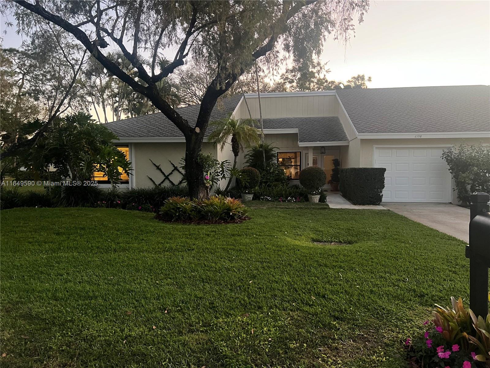 EASTPOINTE COUNTRY CLUB 7 - Residential
