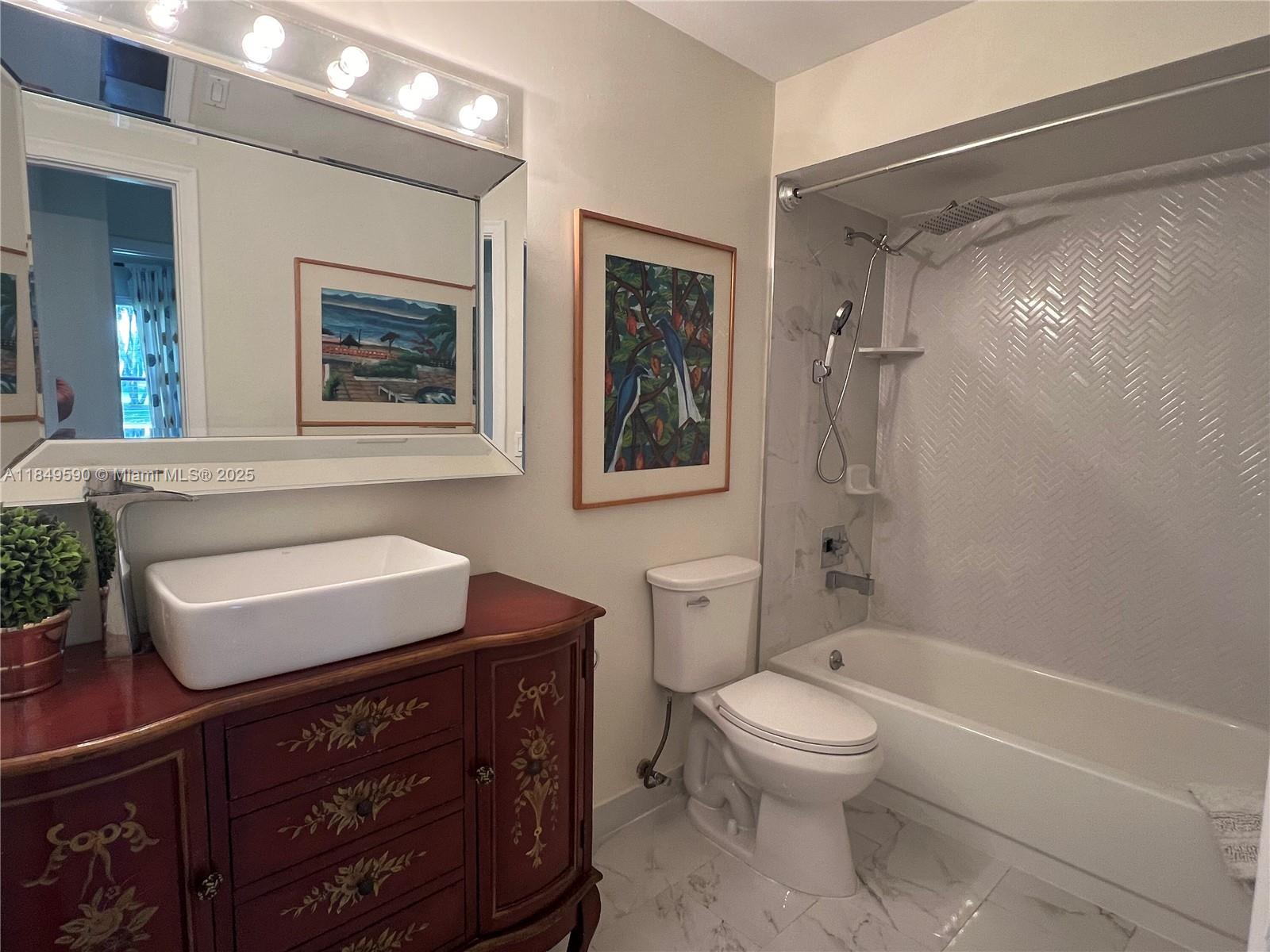 EASTPOINTE COUNTRY CLUB 7 - Residential