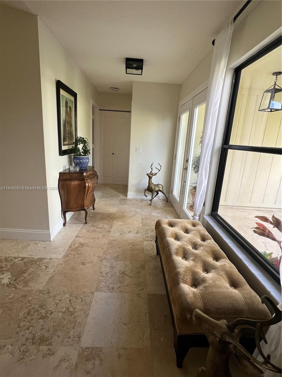 6198 Brandon St 6198